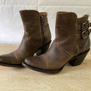 Lucchese bootie distressed